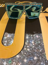 Load image into Gallery viewer, Bling Bling sun glasses
